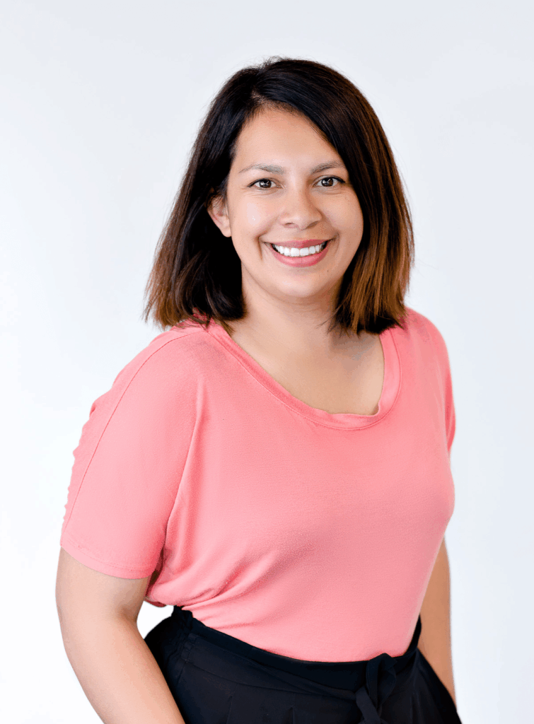 Portrait de Juliana Domon, Présidente du comité de l’association découvrir